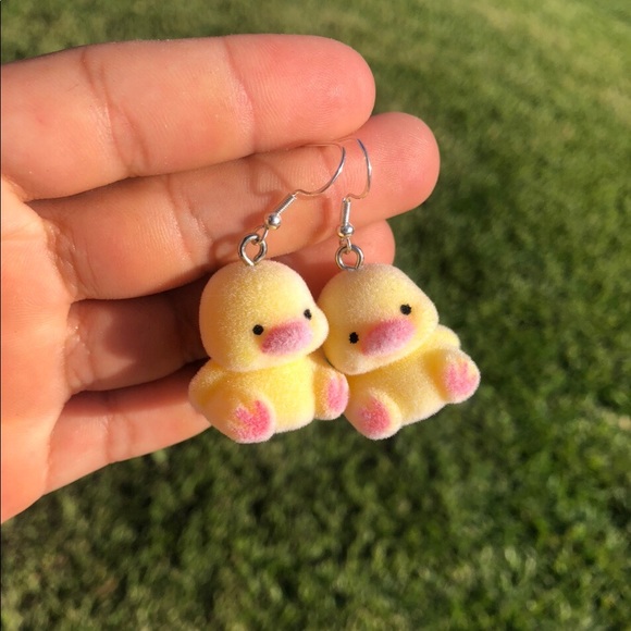 the CUTEST chick earrings - Picture 2 of 4